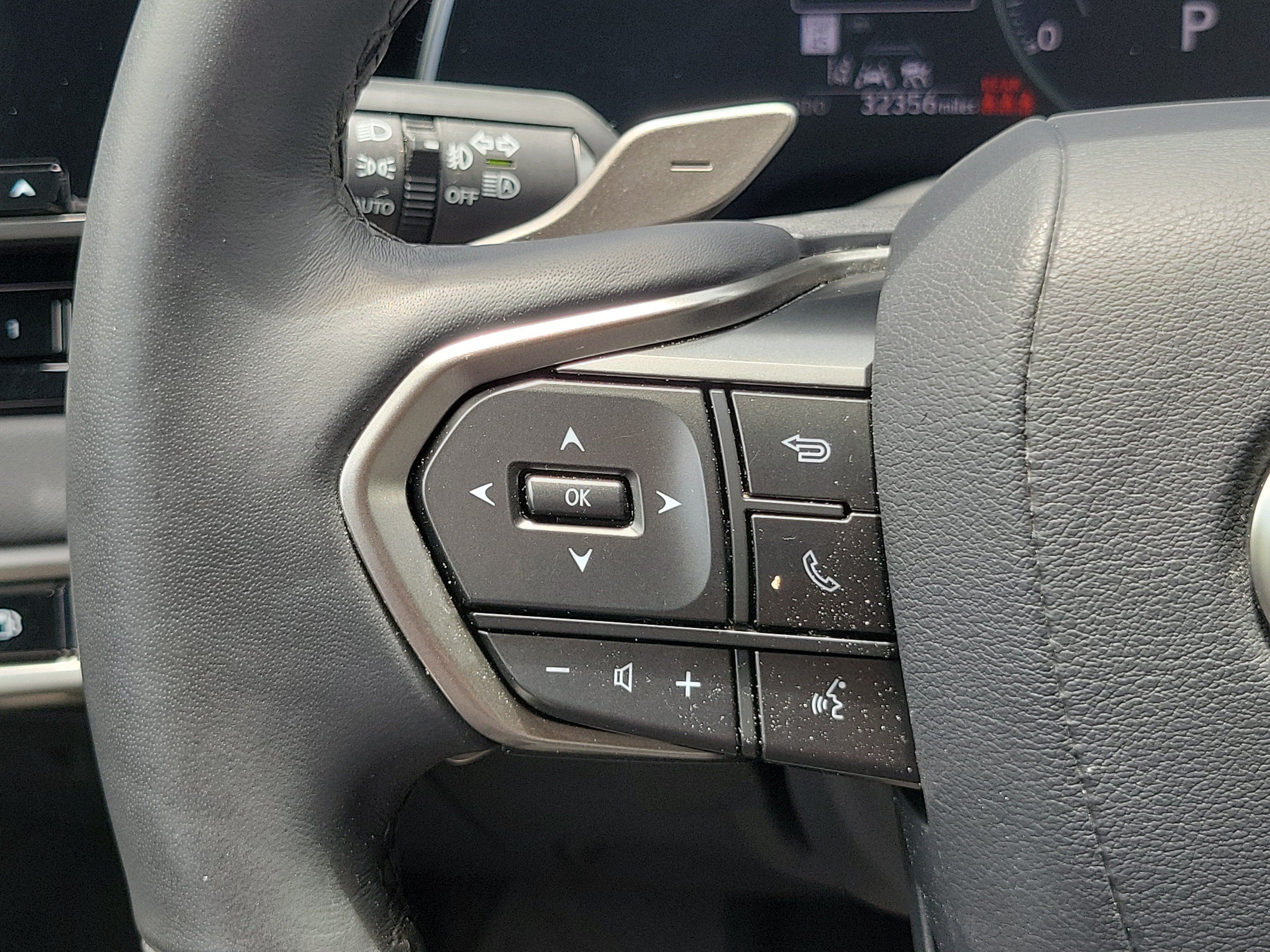Used 2023 Lexus RX 350 Premium w/ Cold Area Package FWD image 26