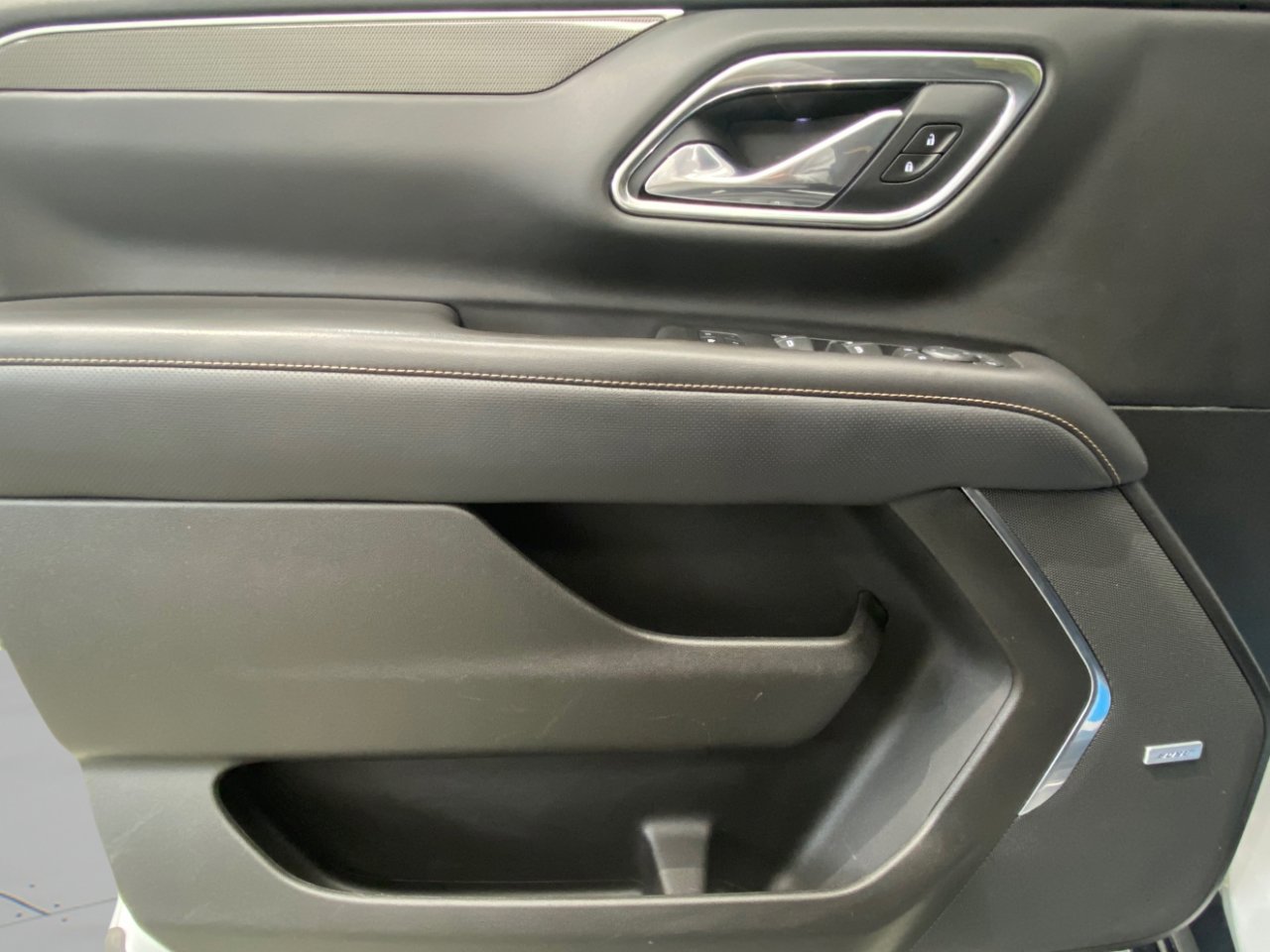 Used 2021 GMC Yukon AT4 w/ AT4 Premium Plus Package image 17