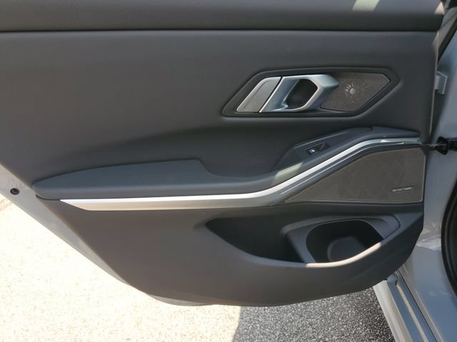 Used 2023 BMW 330i Sedan w/ M Sport Package RWD image 12