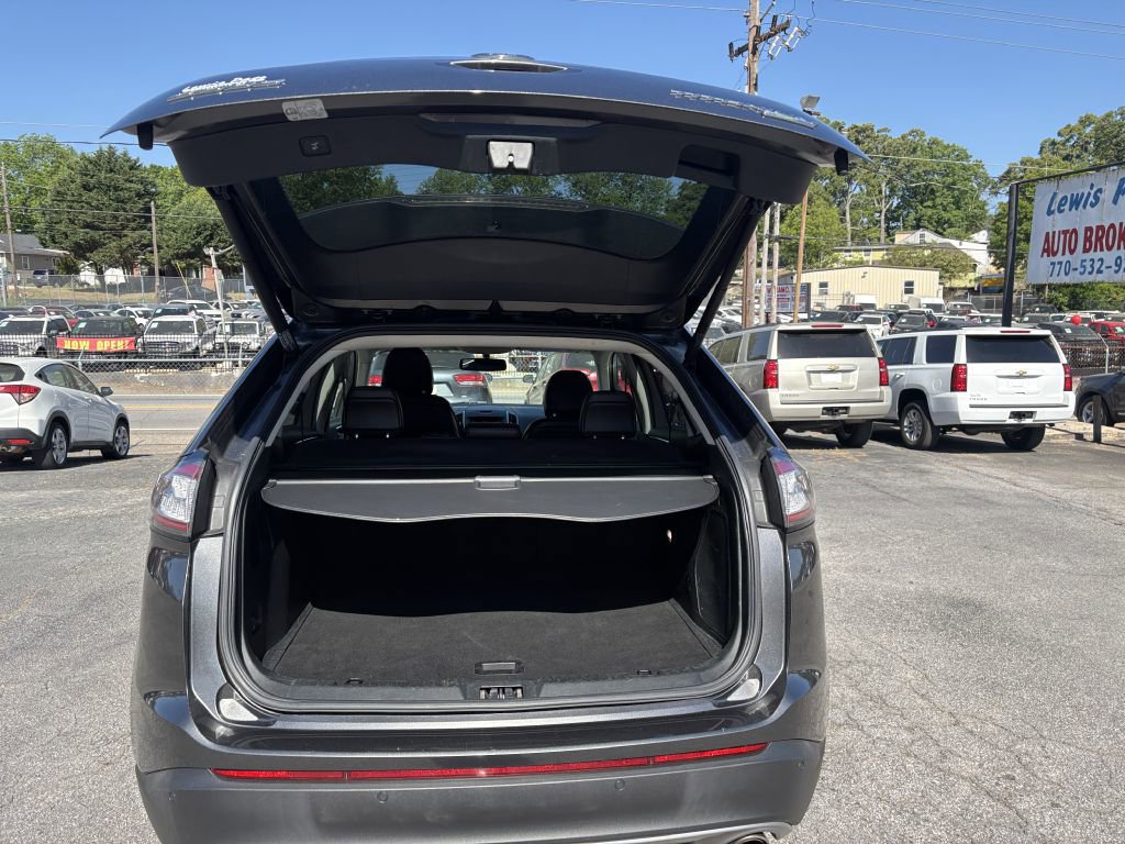 Used 2018 Ford Edge Titanium AWD/4WD image 5