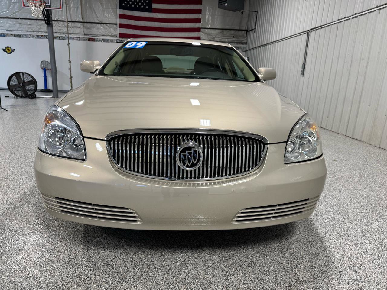 Used 2009 Buick Lucerne CXL FWD image 4