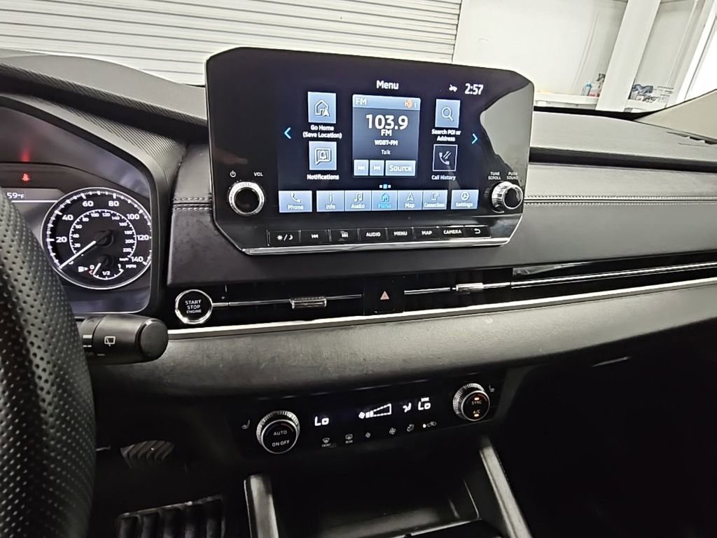 Used 2024 Mitsubishi Outlander SE image 13