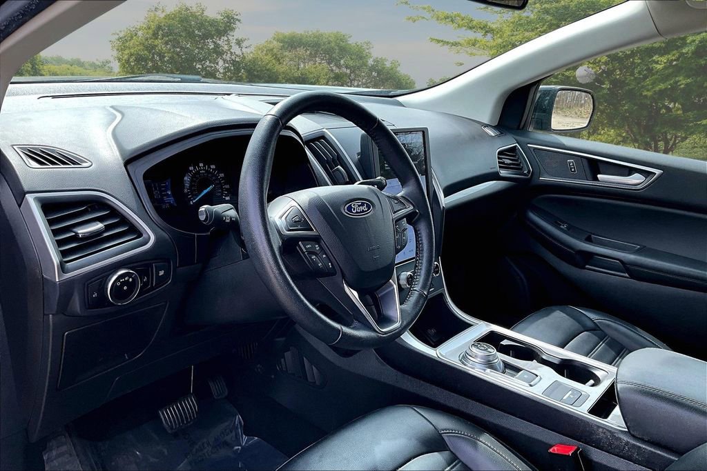 Used 2023 Ford Edge SEL image 13