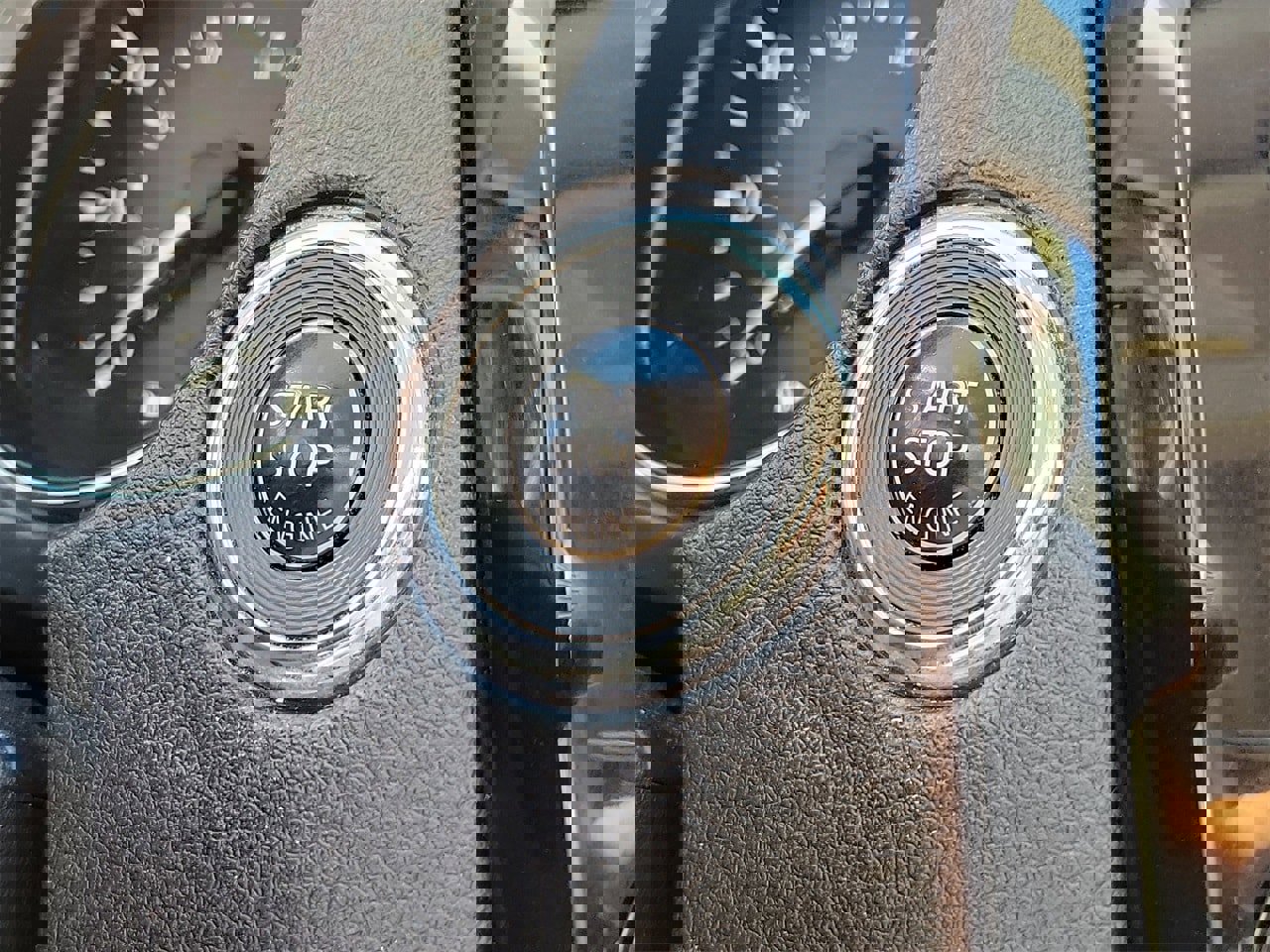 Used 2018 Nissan Rogue SL w/ Premium Package image 30