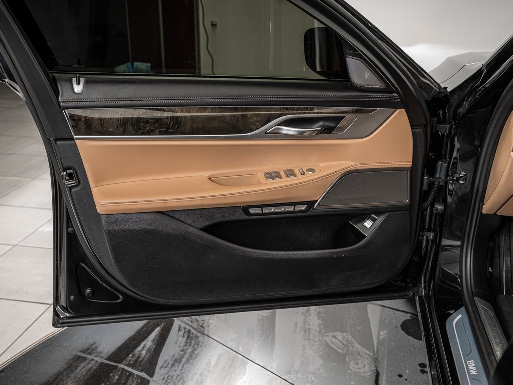 Used 2018 BMW 750i 750i image 18