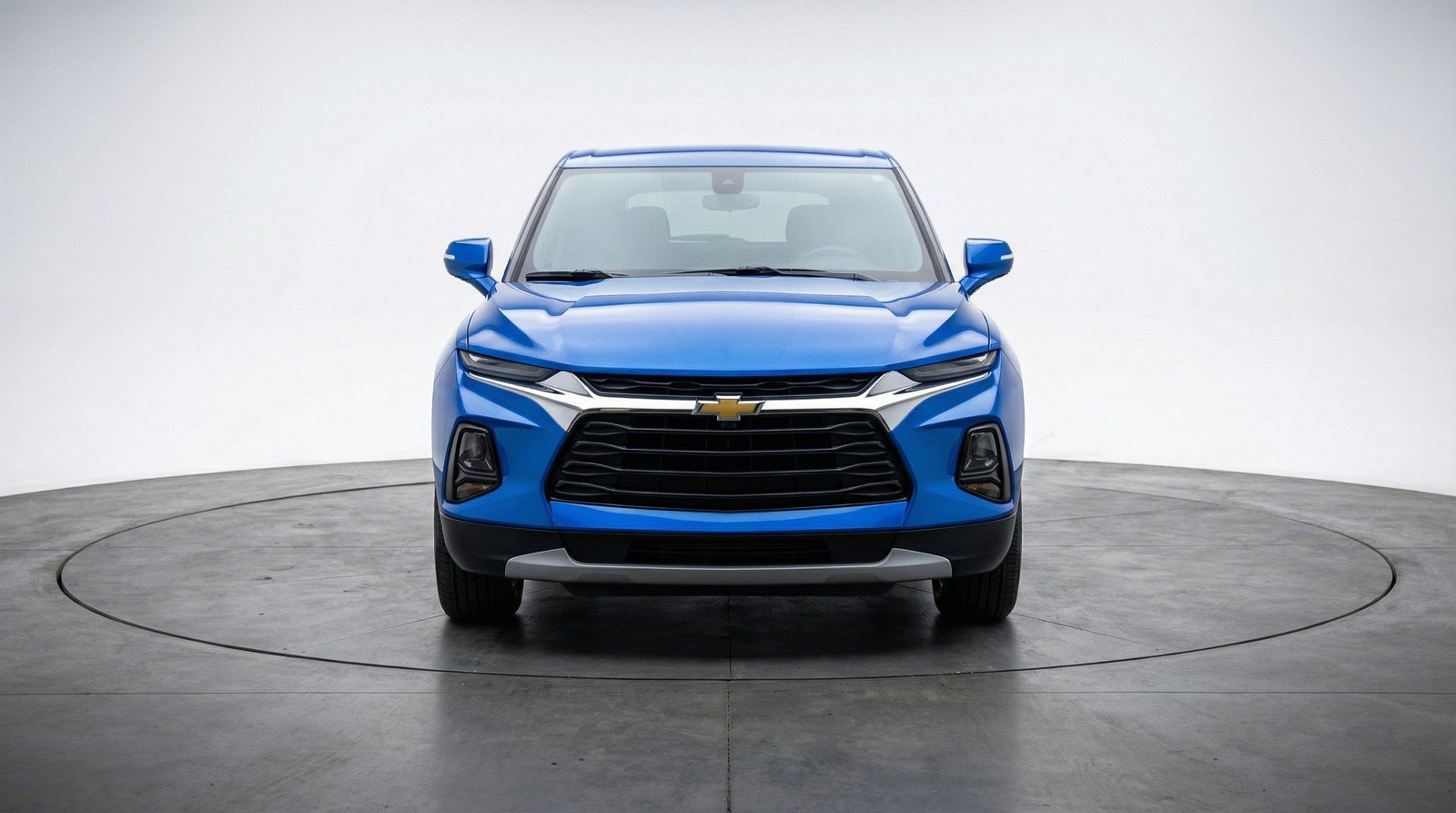 Used 2025 Chevrolet Blazer LT FWD image 2