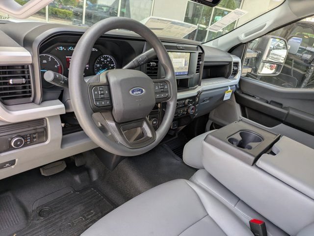 New 2026 Ford F550 2WD Regular Cab Super Duty image 18