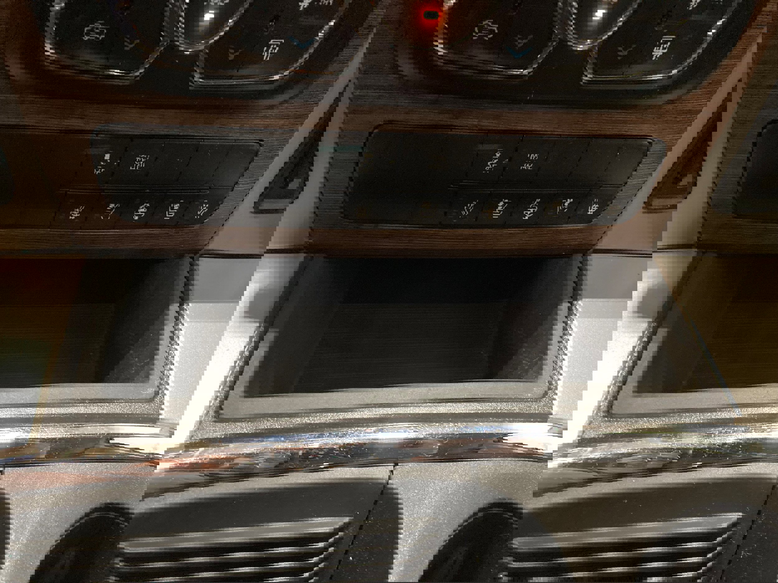 Used 2018 RAM 1500 Laramie w/ Convenience Group image 33