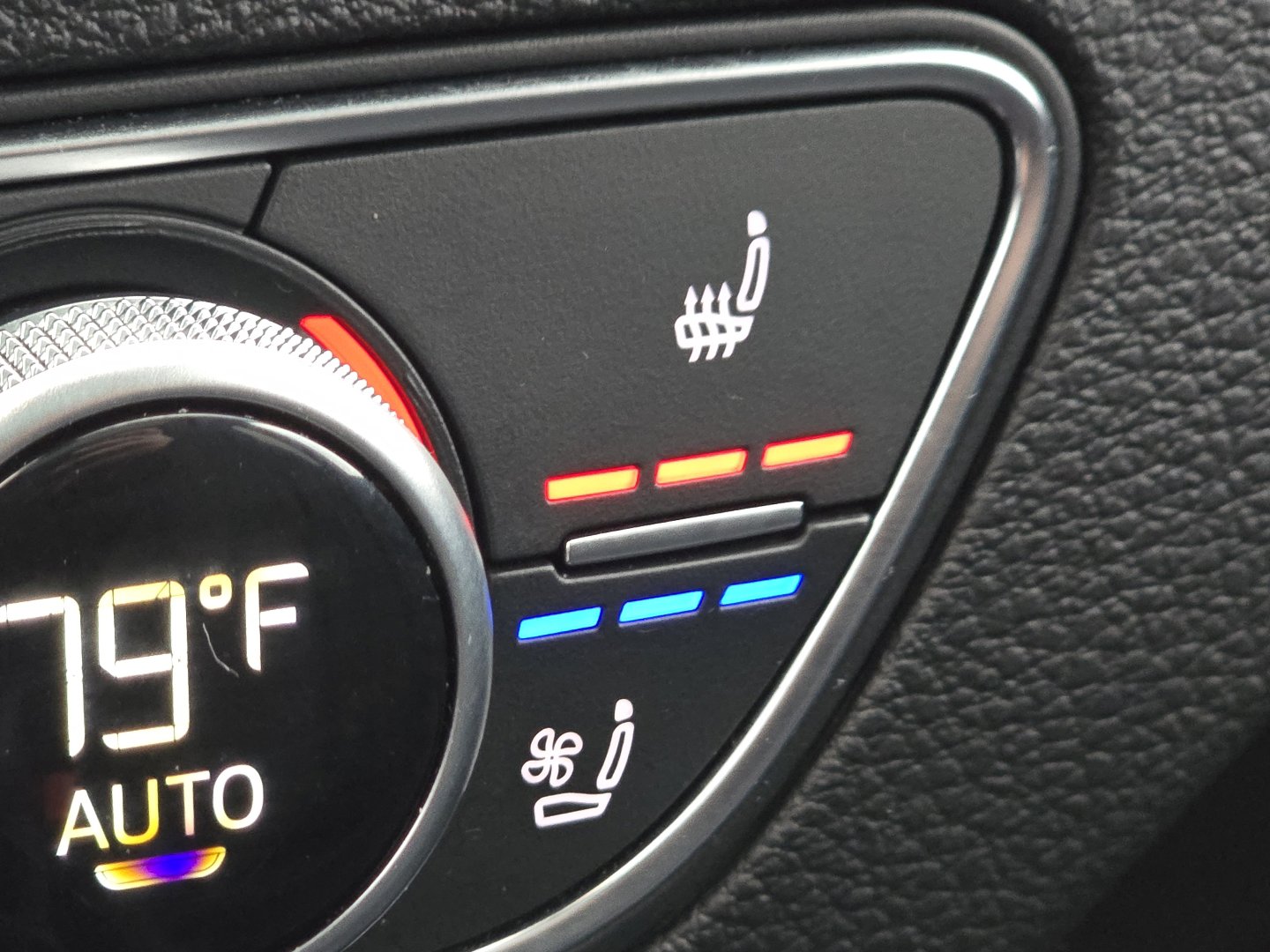 Used 2023 Audi Q5 2.0T Prestige w/ Prestige Package image 22