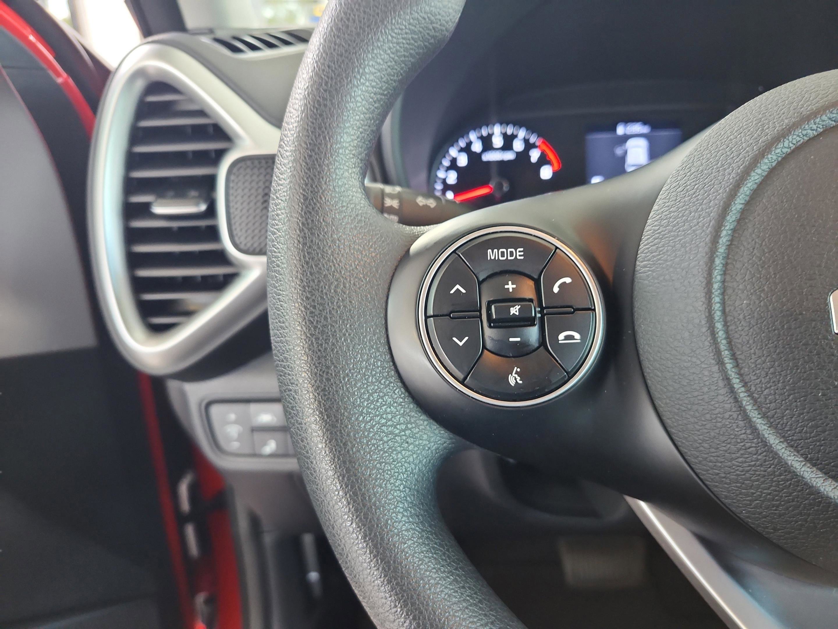 Used 2022 Kia Soul LX w/ Technology Package FWD image 12