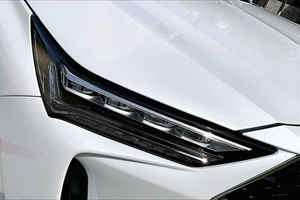 Used 2023 Acura MDX w/ Technology Package FWD image 40