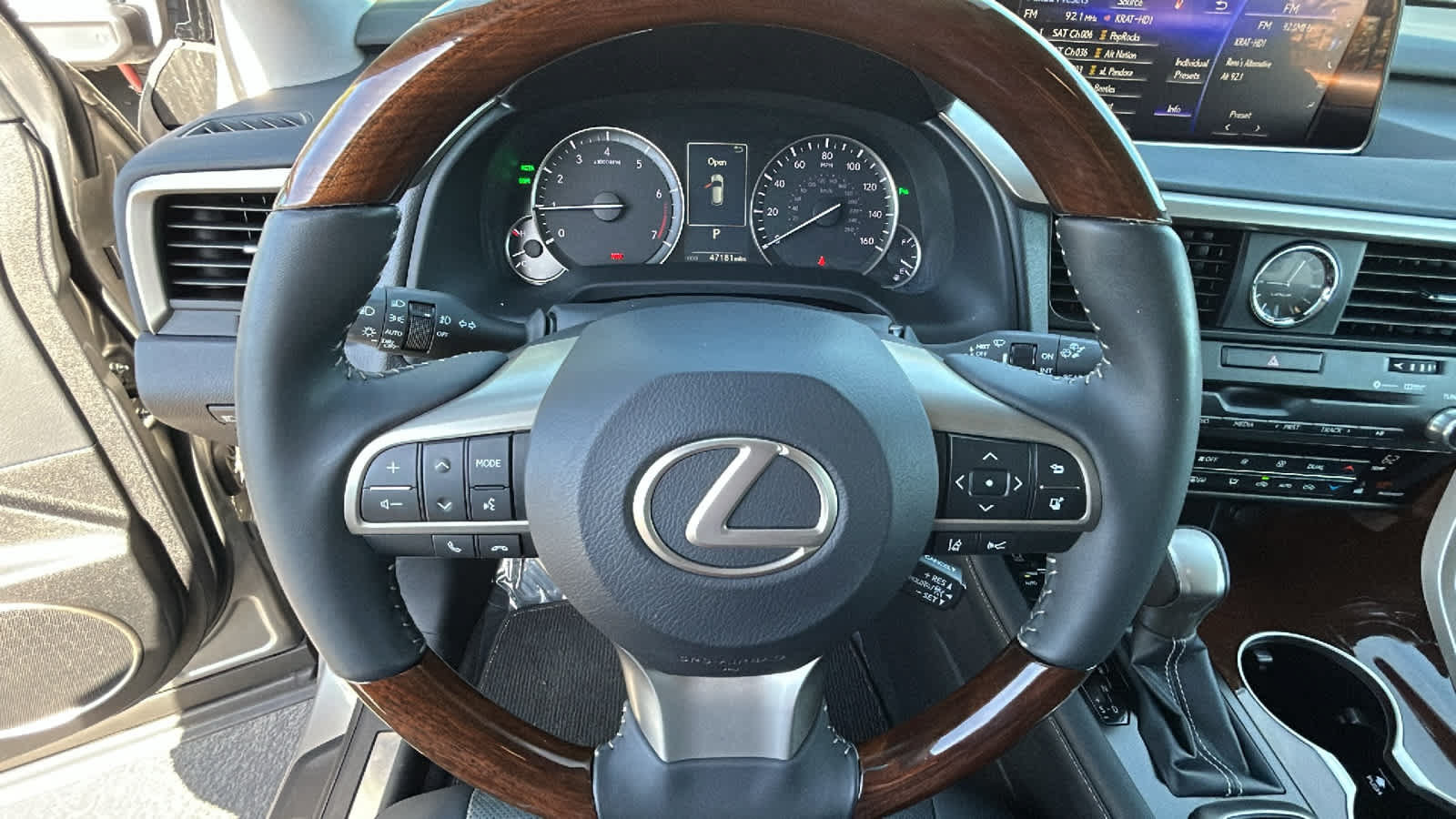 Used 2018 Lexus RX 350 AWD w/ Premium Package image 18