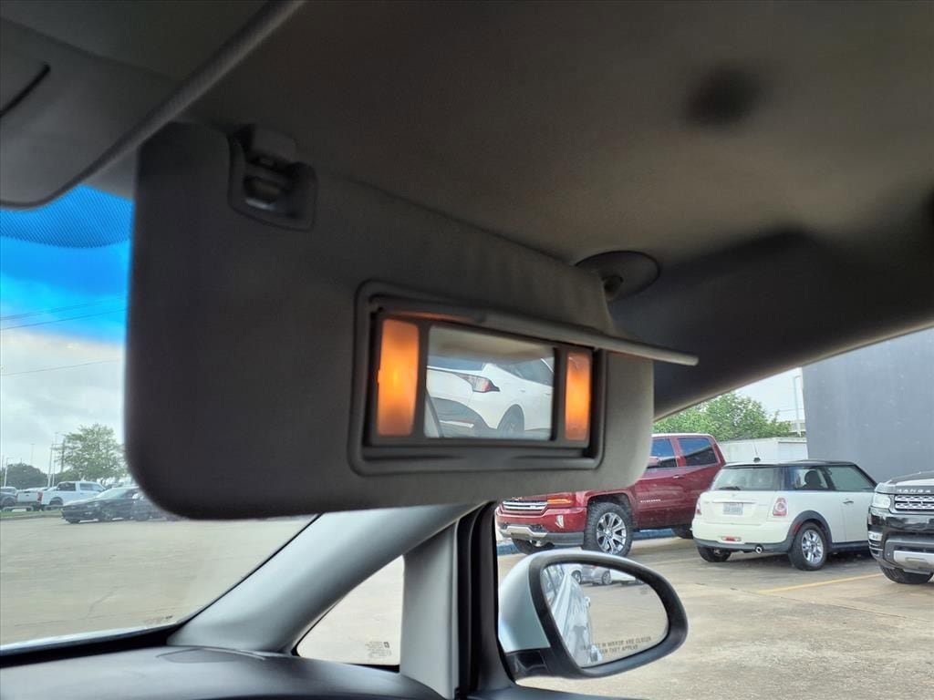 Used 2012 Buick Verano Leather FWD image 27