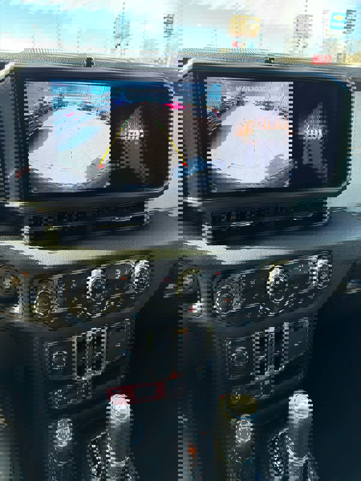 Used 2024 Jeep Wrangler Willys image 16