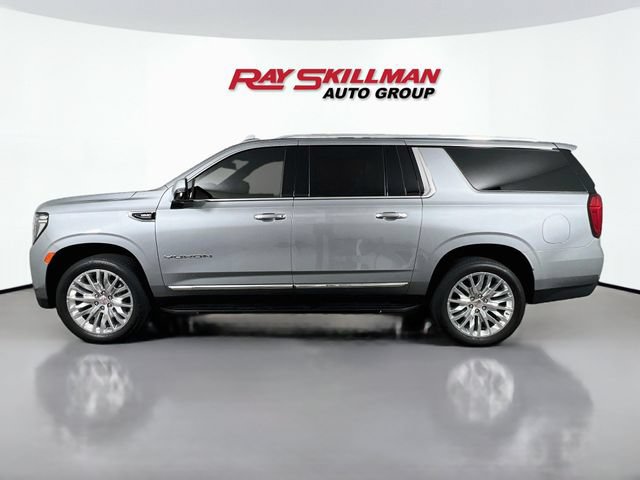 Used 2023 GMC Yukon XL SLT w/ SLT Premium Package AWD/4WD image 4