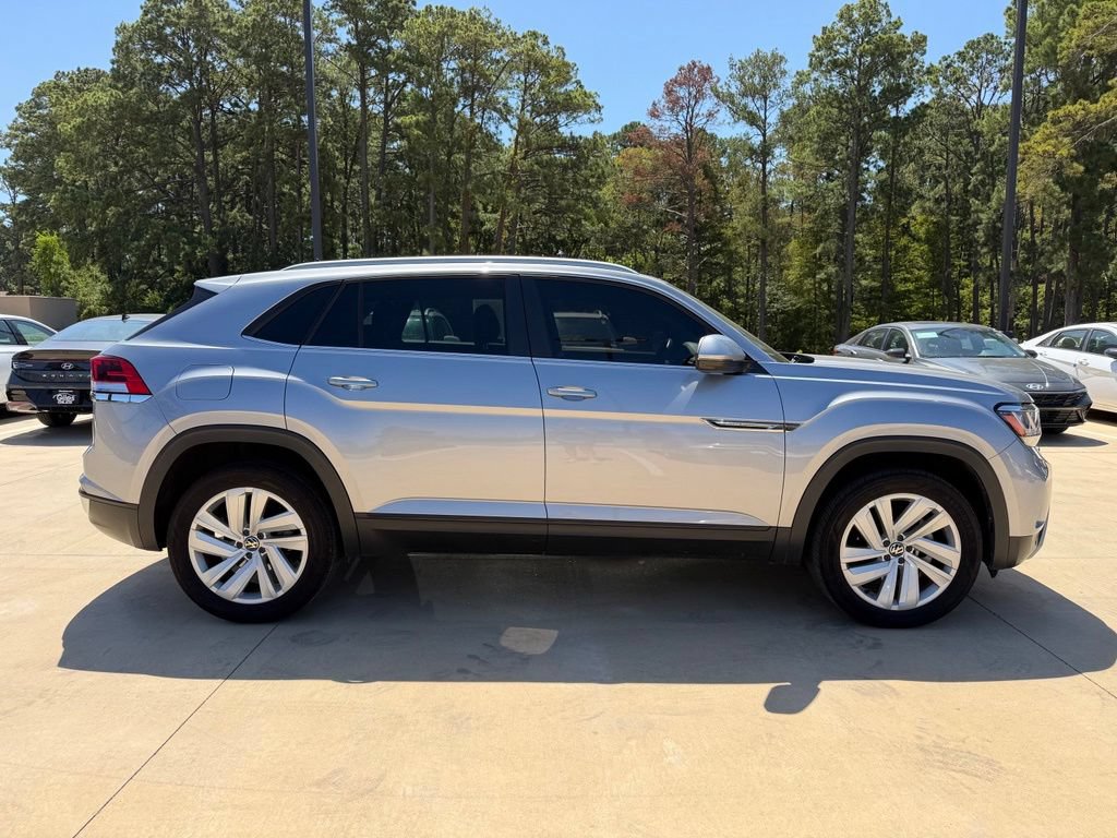 Used 2022 Volkswagen Atlas Cross Sport SE w/ Panoramic Sunroof Package AWD/4WD image 6