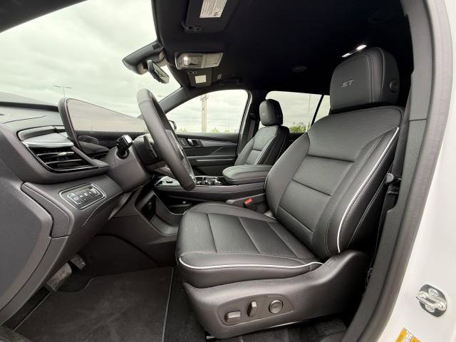 New 2026 Buick Enclave Sport Touring w/ Power Package FWD image 17