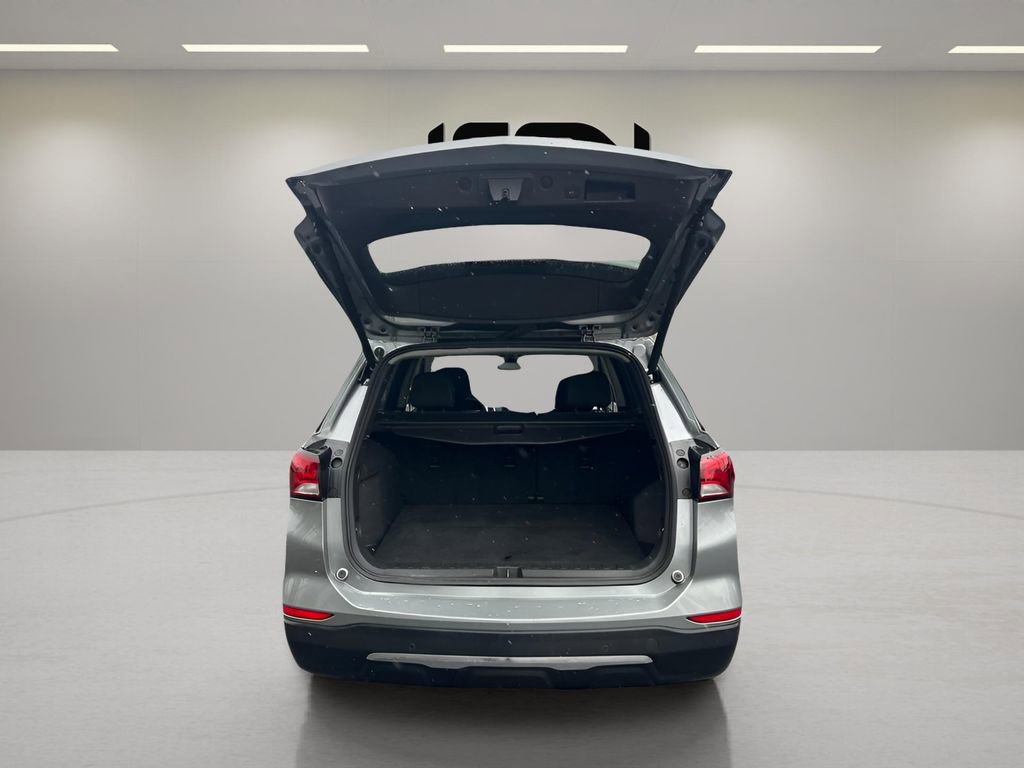 Used 2023 Chevrolet Equinox LT w/ Driver Convenience Package image 21