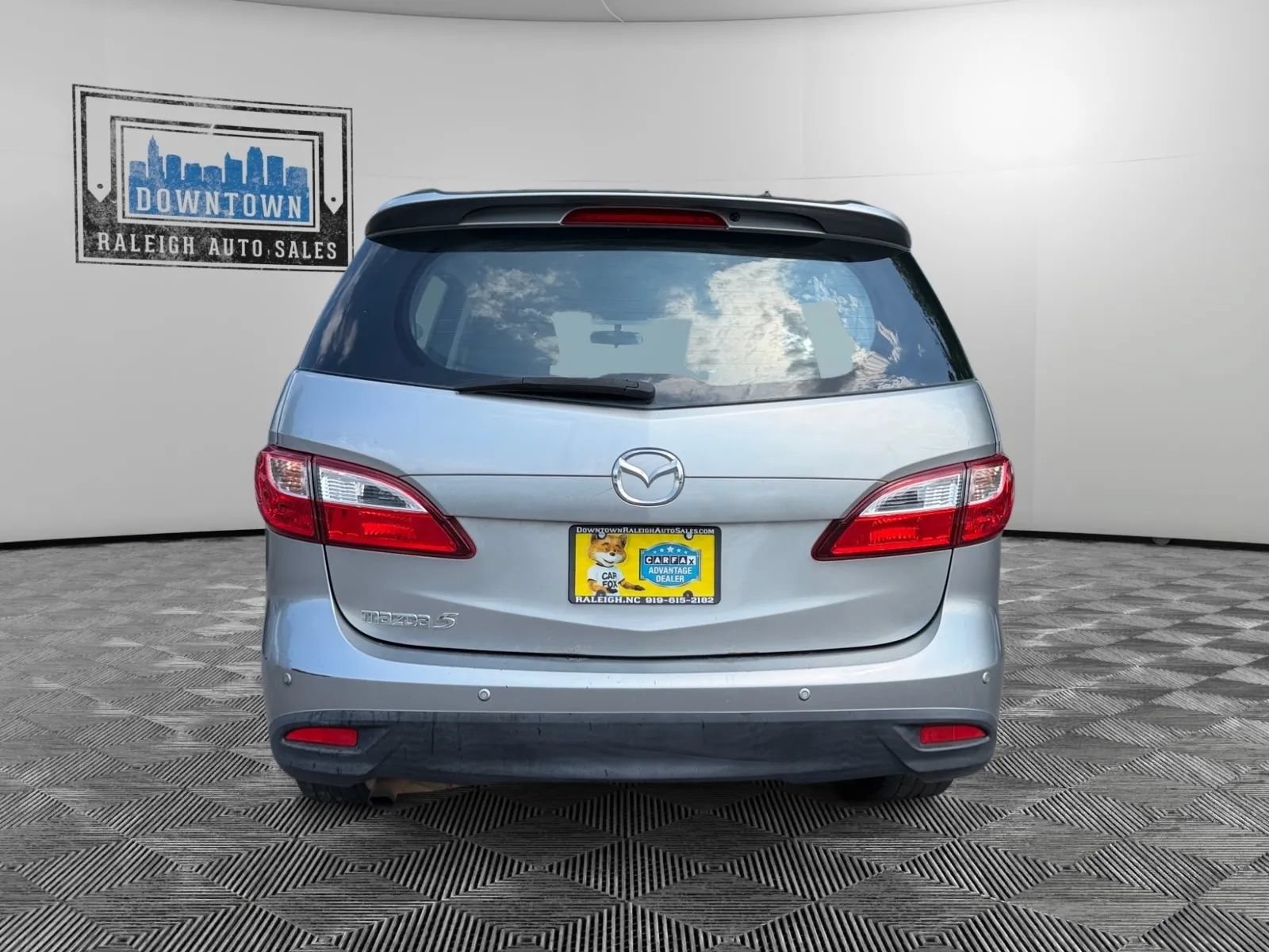 Used 2013 MAZDA MAZDA5 Touring FWD image 7