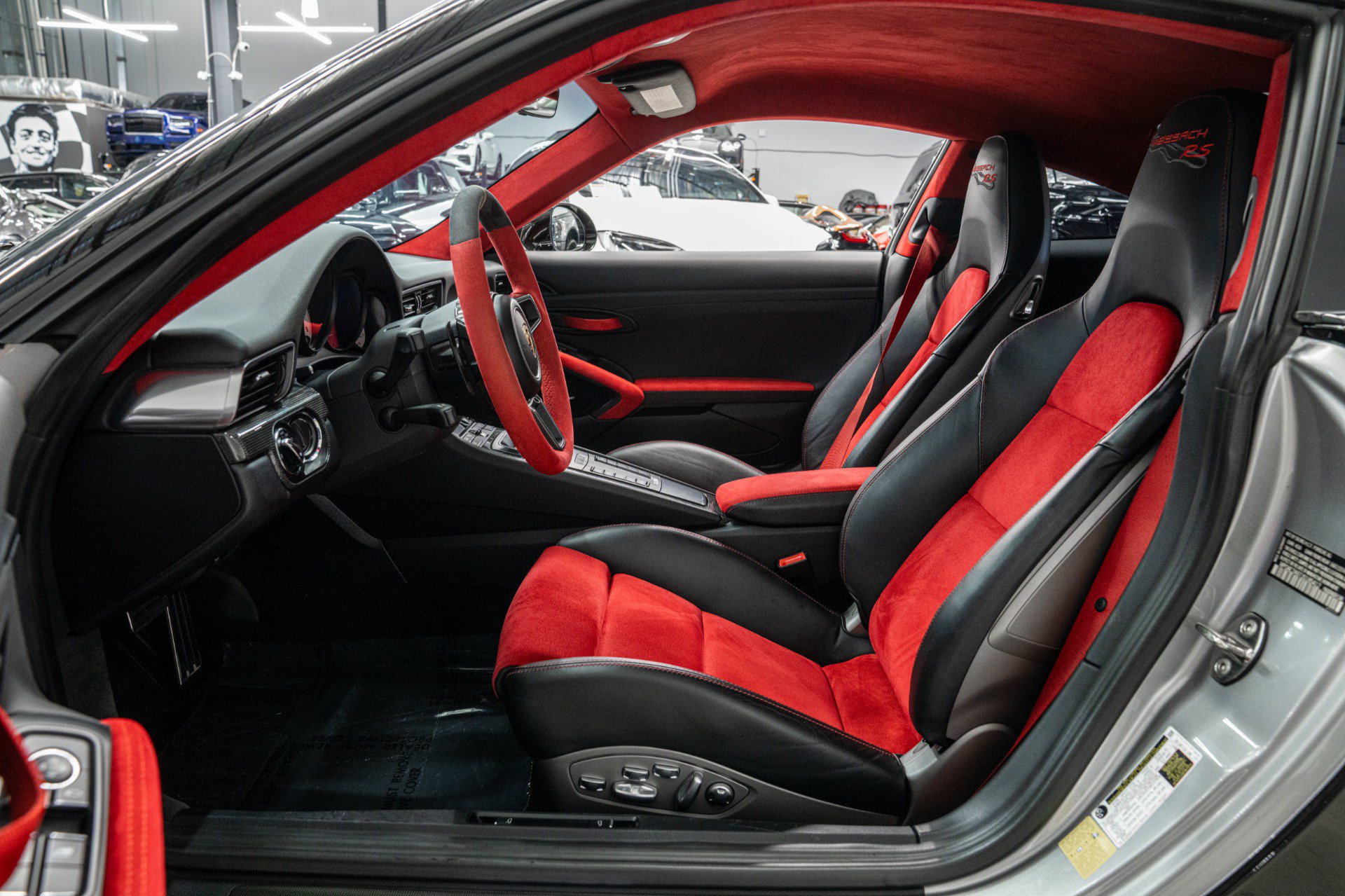 Used 2018 Porsche 911 GT2 RS RWD image 36