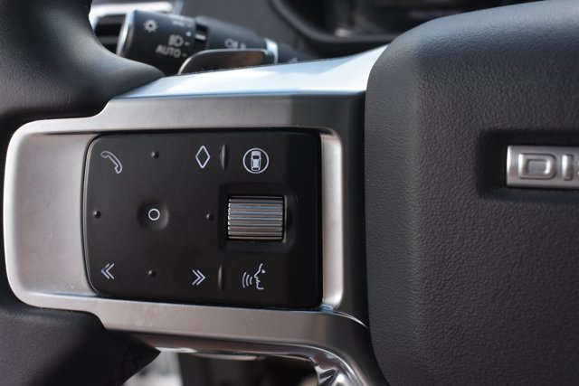 Used 2024 Land Rover Discovery S AWD/4WD image 23