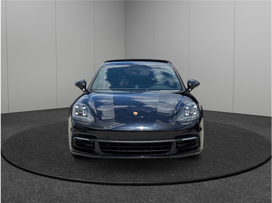 Used 2017 Porsche Panamera 4S image 3