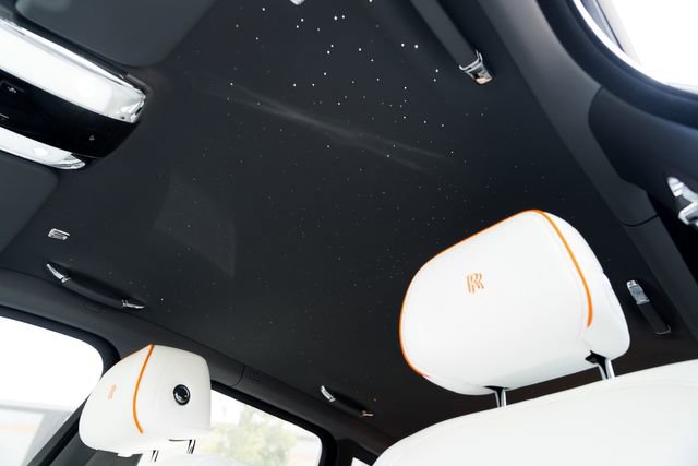 Used 2023 Rolls-Royce Cullinan w/ Cullinan Package image 46