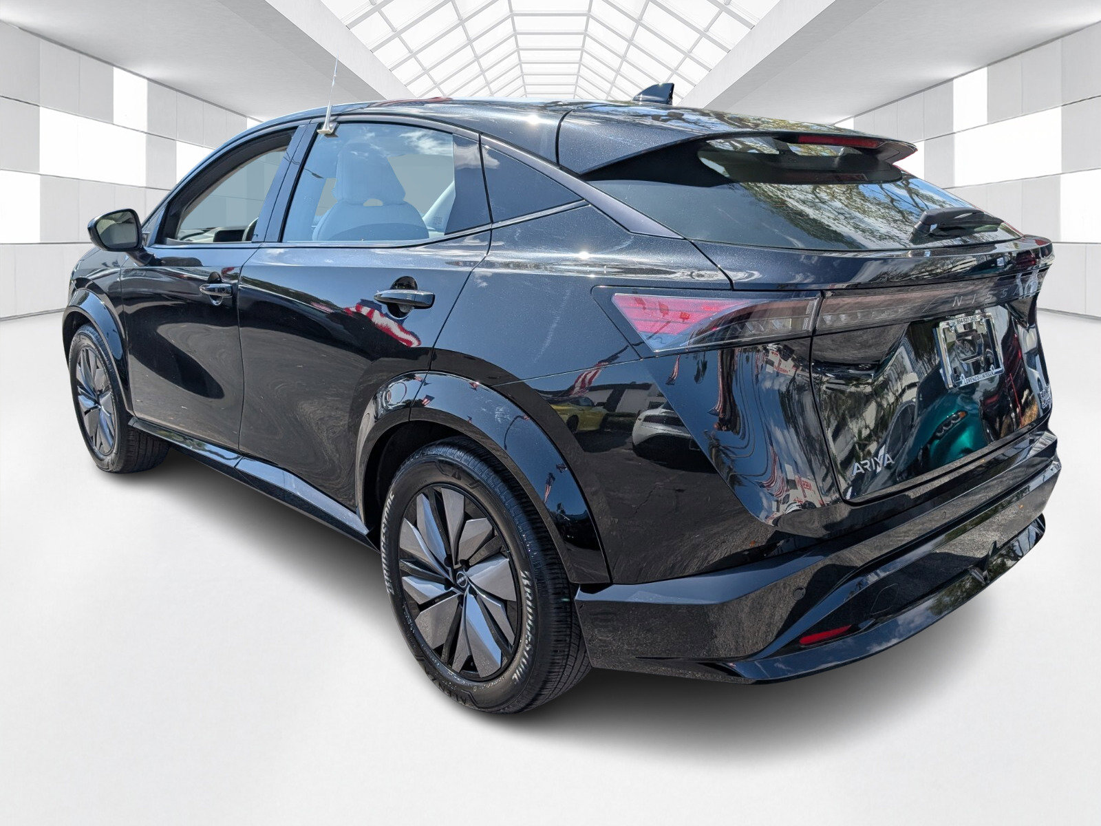 Certified 2024 Nissan Ariya AWD image 5