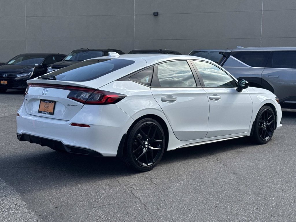 Used 2023 Honda Civic Sport image 3
