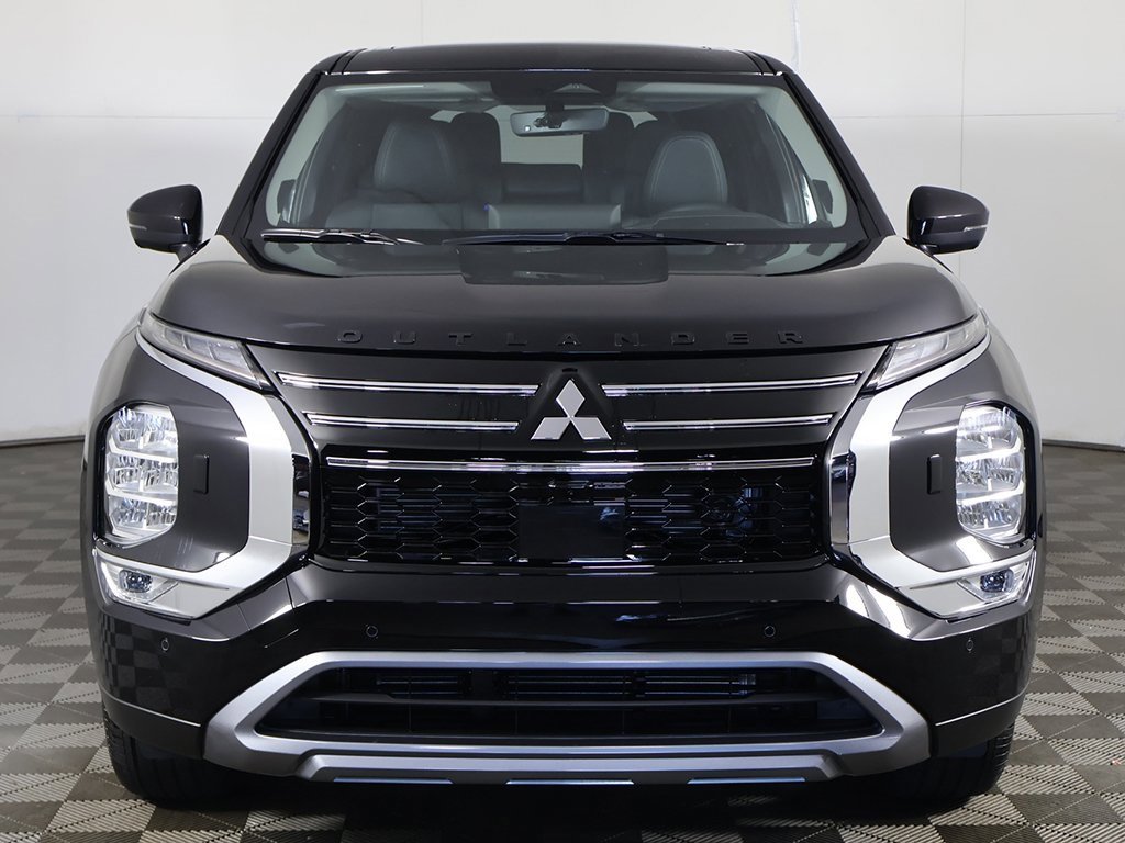 New 2025 Mitsubishi Outlander SE image 12
