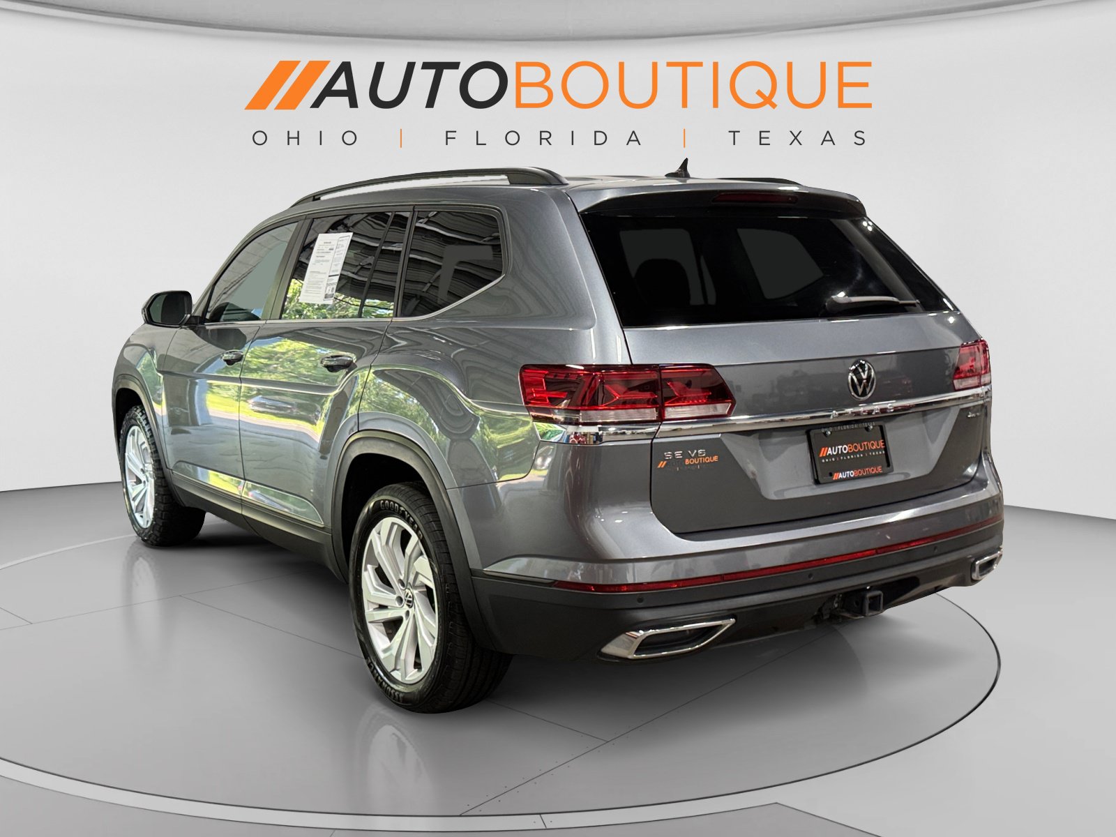 Used 2023 Volkswagen Atlas SE AWD/4WD image 3