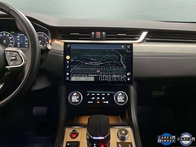 Used 2024 Jaguar F-PACE R-Dynamic S image 17