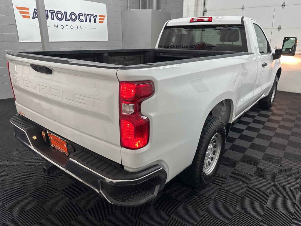 Used 2025 Chevrolet Silverado 1500 W/T w/ WT Value Package image 9