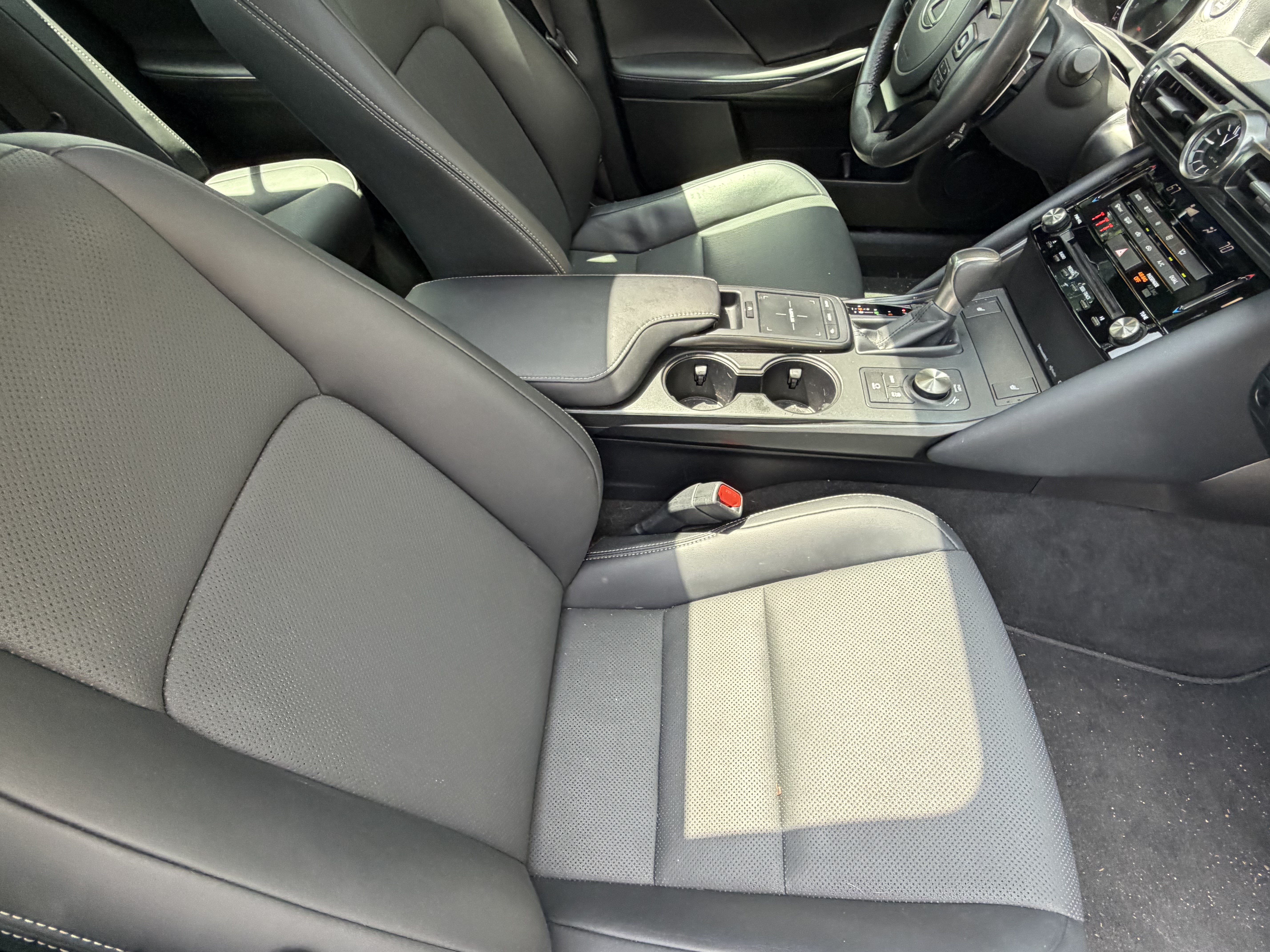 Certified 2024 Lexus IS 350 F Sport RWD image 43