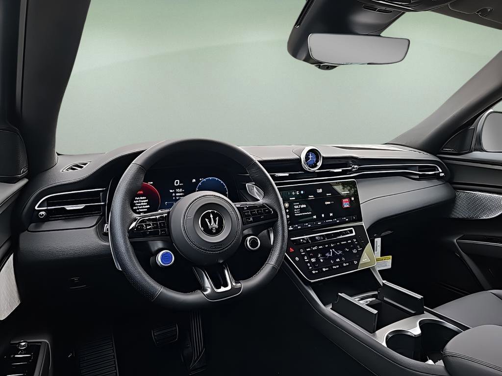 New 2024 Maserati Grecale GT image 30