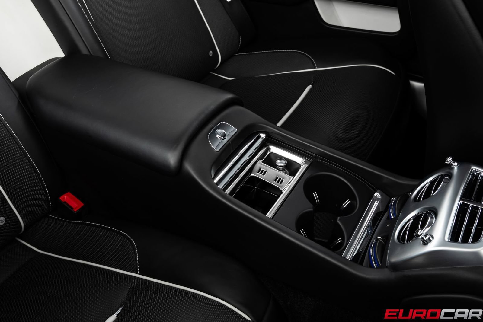 Used 2018 Rolls-Royce Dawn RWD image 40