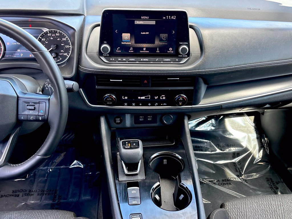 Certified 2026 Nissan Rogue SV FWD image 22