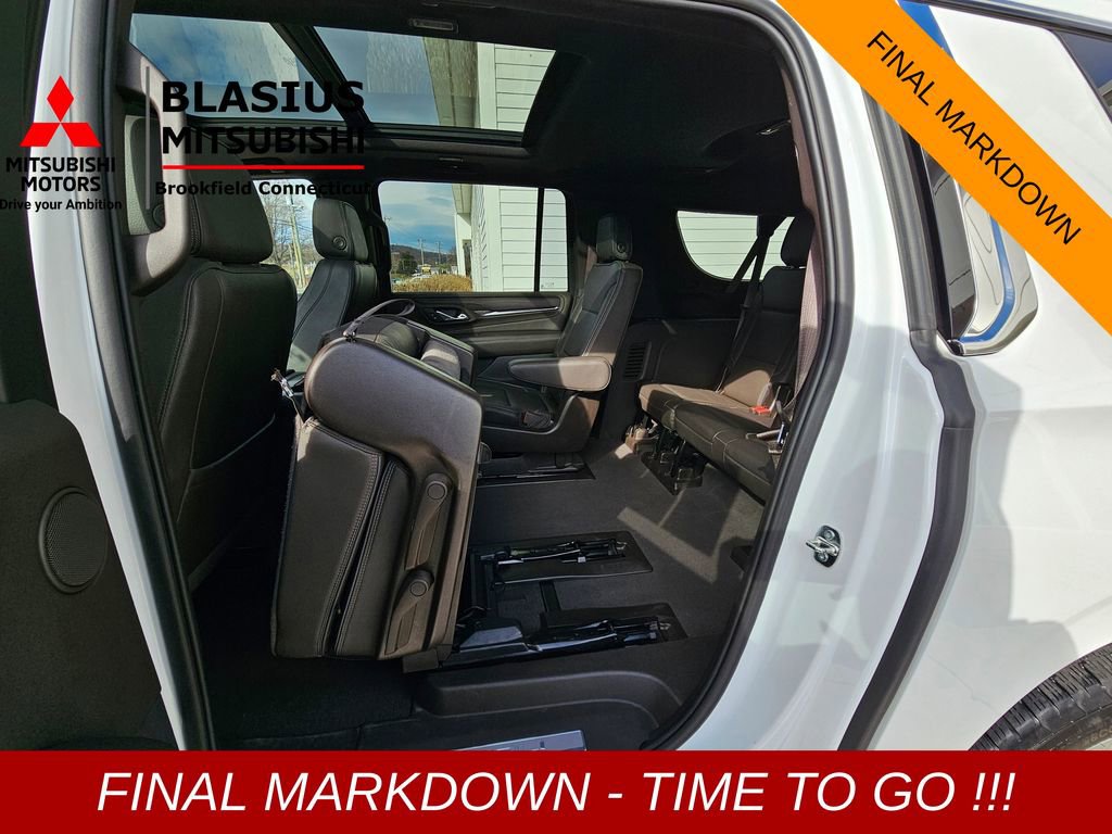 Used 2023 GMC Yukon XL Denali image 30