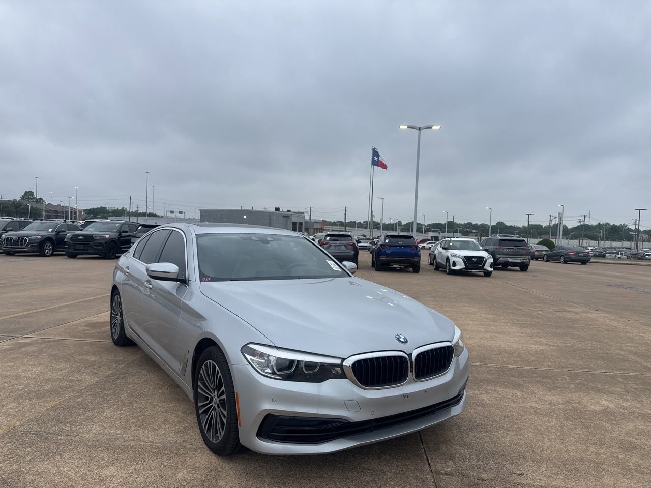 Used 2019 BMW 530e w/ Premium Package