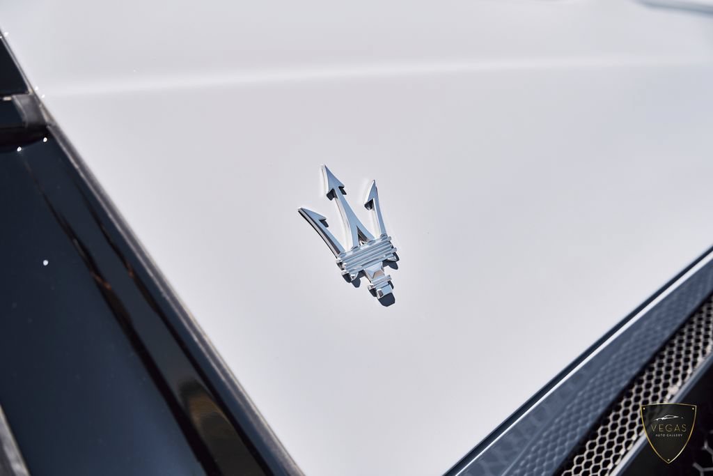 Used 2023 Maserati MC20 Spyder RWD image 8