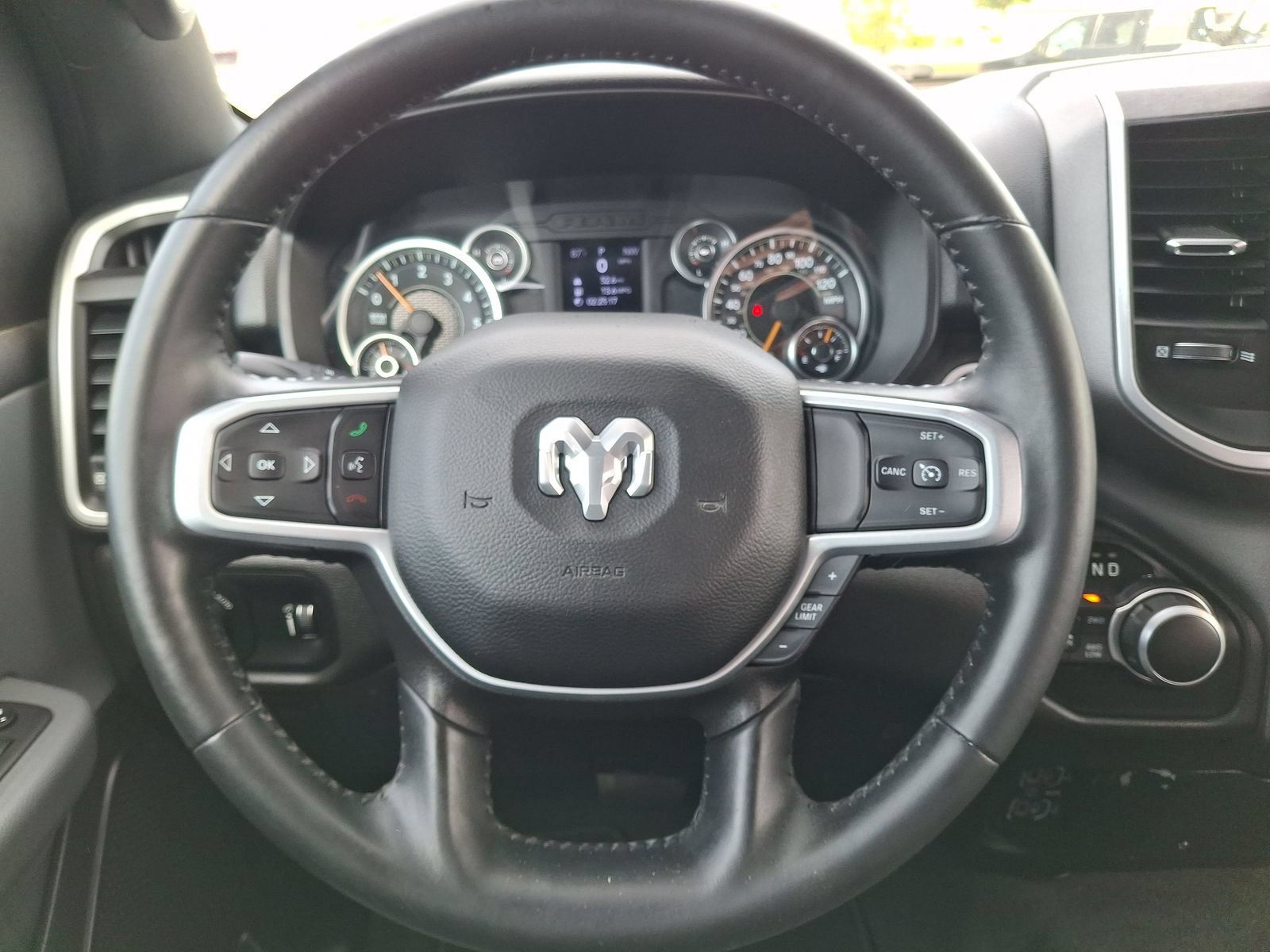 Used 2022 RAM 1500 Big Horn AWD/4WD image 10