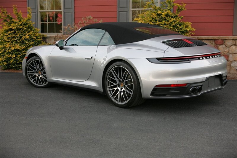 Used 2024 Porsche 911 Carrera w/ Premium Package RWD image 12