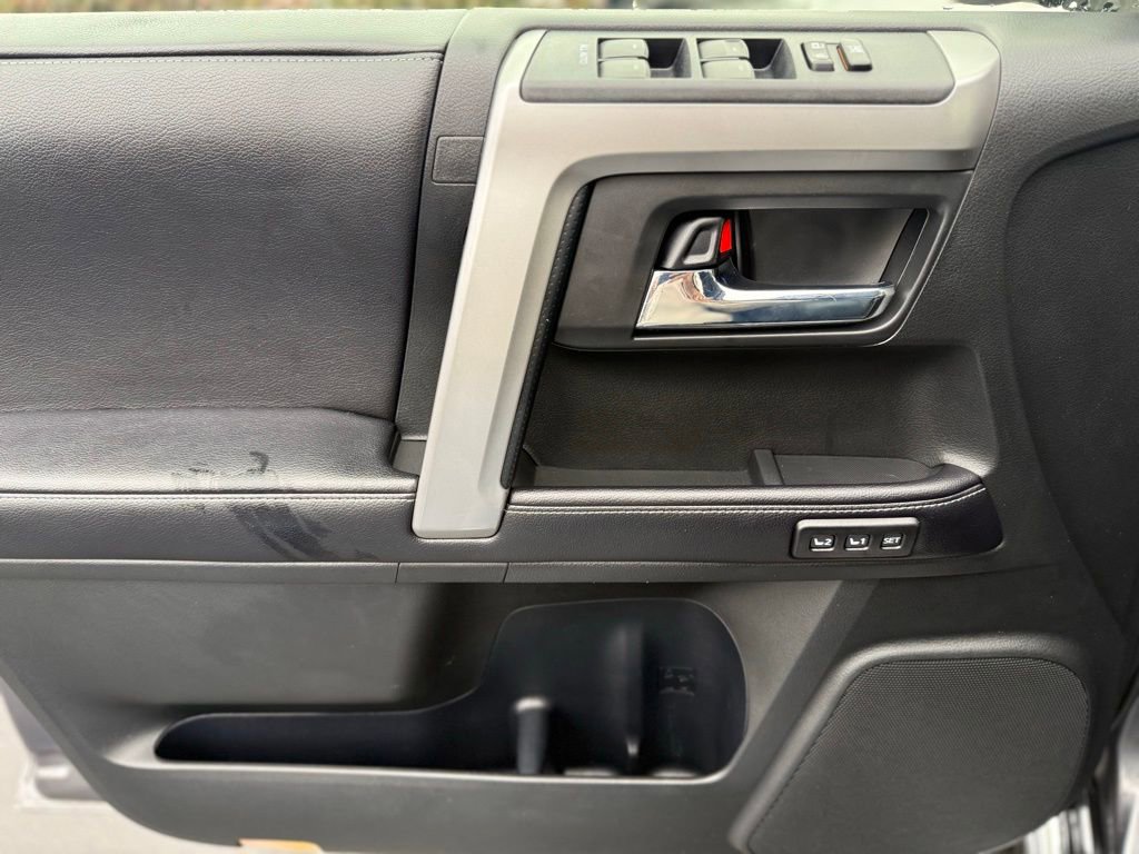 Used 2017 Toyota 4Runner Limited image 15