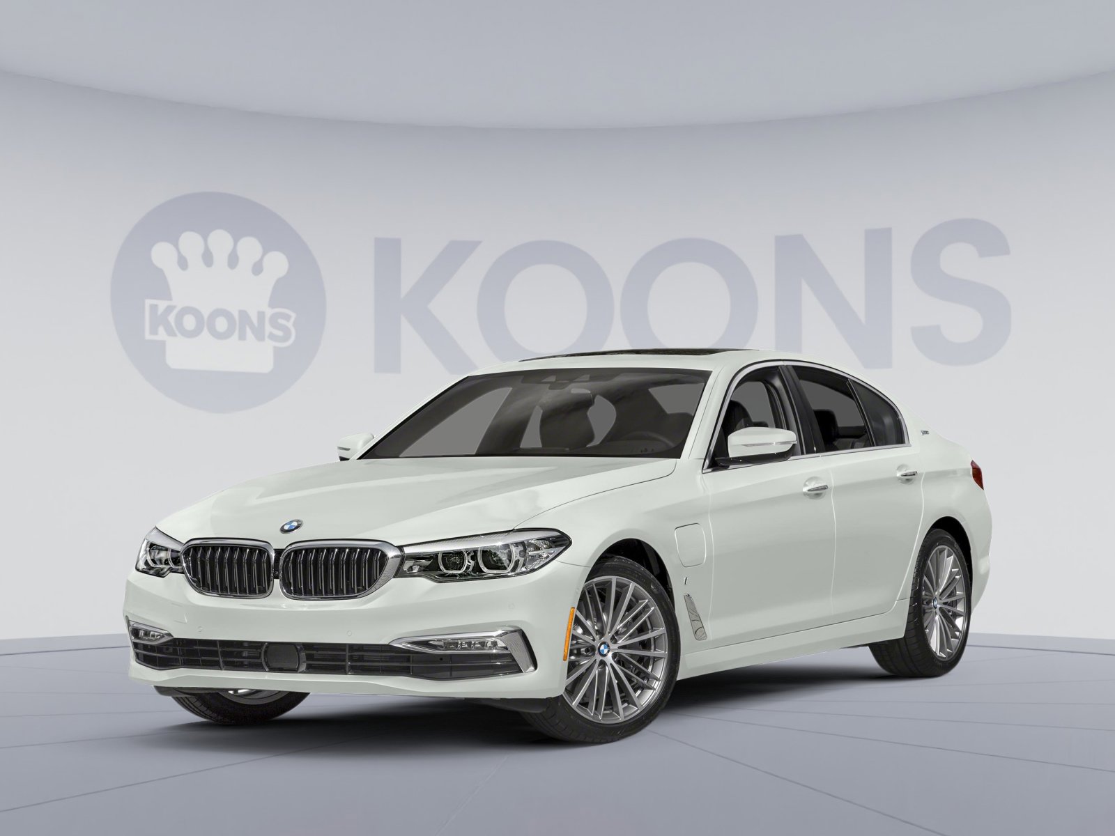 Used 2020 BMW 530e w/ M Sport Package image 1