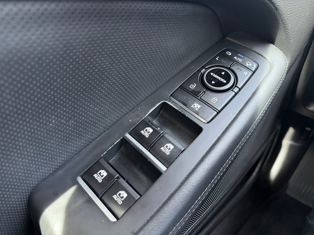 Used 2017 Genesis G80 3.8 w/ Option Group 03 image 20