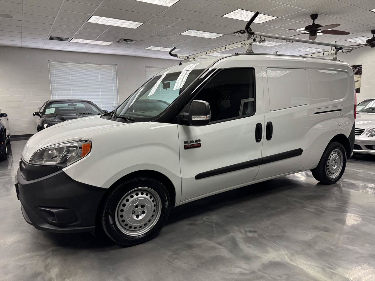 Used 2018 RAM ProMaster City Tradesman FWD image 9