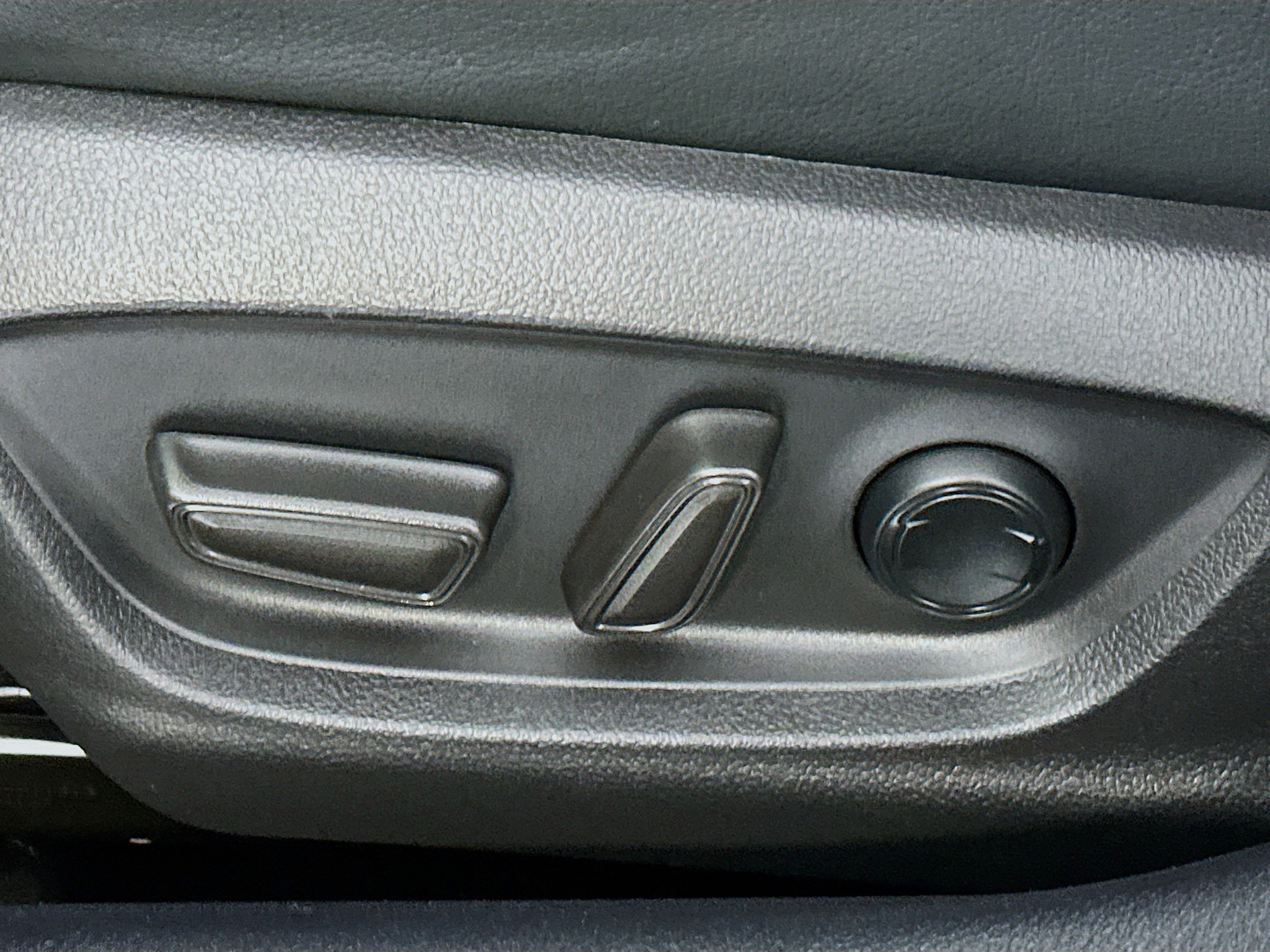 Used 2022 Toyota Camry SE image 13