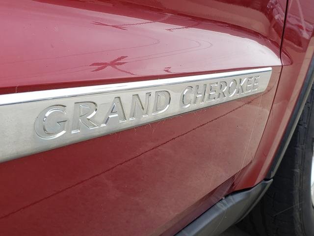 Used 2012 Jeep Grand Cherokee Laredo w/ Laredo E Group image 11