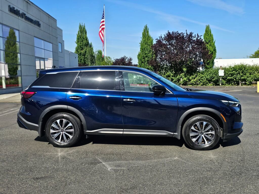 Used 2025 INFINITI QX60 Pure w/ Cargo Package AWD/4WD image 8