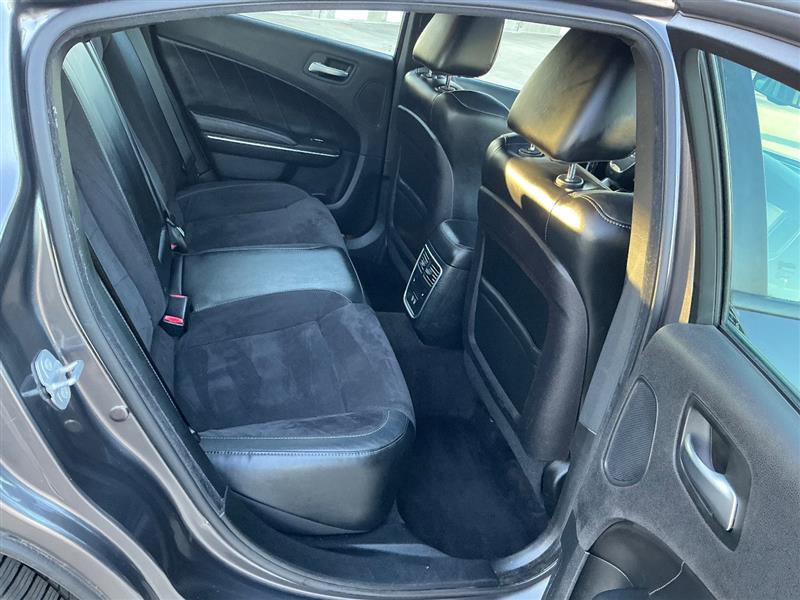 Used 2016 Dodge Charger R/T RWD image 33